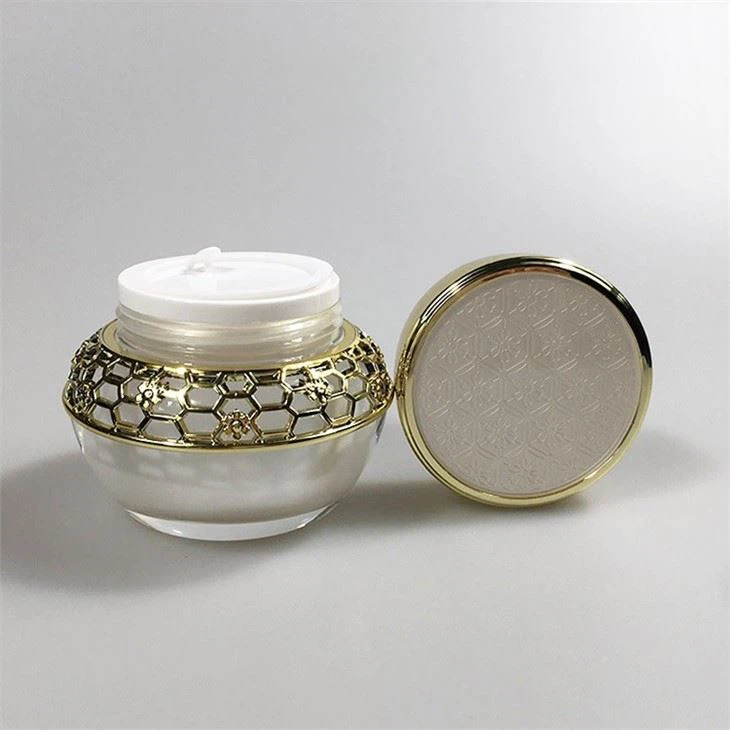 Plastic 15ml 30ml 50ml Cosmetic Plastic Containers Gold Transparent Jars